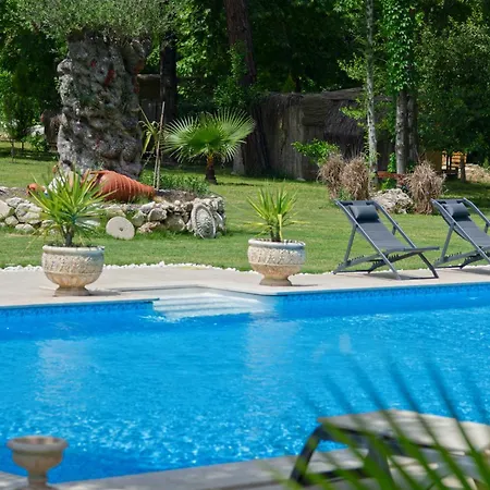 Lodge Yusalis Garden