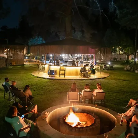 Yusalis Garden Lodge