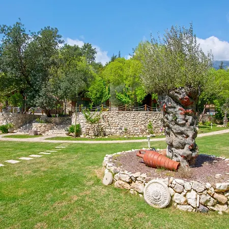 Domek letniskowy Yusalis Garden *